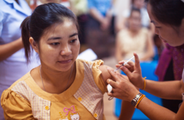 「外国人医療対応マニュアル」倫理観や通訳の仕組みへの理解がキーに！3つのポイント：自治体の情報活用・書籍の活用・通訳の役割理解