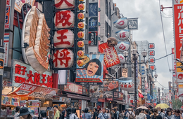 大阪・日本橋にみる外国人観光客に愛される街づくりとは？ポップカルチャーの発信と受け入れ環境の整備、両面の取り組みの成功事例