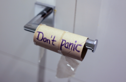 コロナで買い占め、なぜ？欧米ロックダウンでも「買い出しOK」それでも買い込む心理