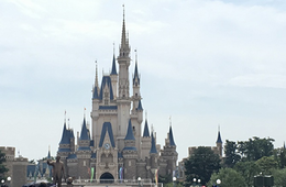 明日から値上げ！でも、東京ディズニーリゾートは「世界最安」のディズニーパーク！？圧倒的入場者数＆外国人に選ばれるワケ