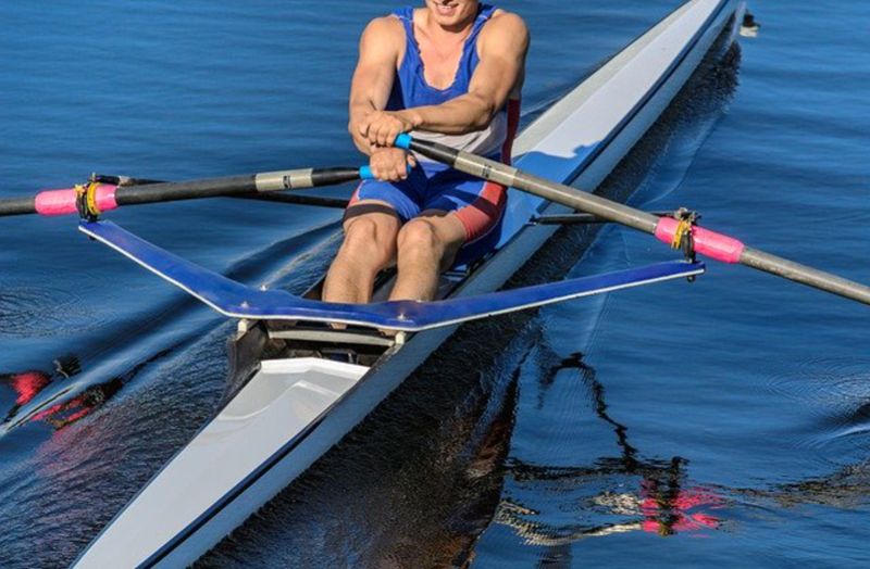 The どっ Rowing ローイング、ボート競技。漕艇。シートを模した