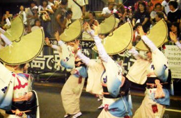 外国人も参加する阿波おどり！外国人の活動やインバウンド対策に役立つ取り組みを紹介 