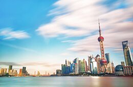 中国依存脱却は必要か？中国頼みを抜け出せない日本の製造業と観光業の現状