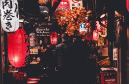6月訪日外国人数も99.9%減の2,600人：旅行者の渡航正常化まだ見えず…国内旅行市場回復をインバウンド誘客に活かすには【グラフで見るインバウンド】
