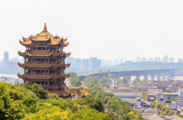 中国、連休中盤へ 旅行者4億人超、観光収入5兆円近く-あの「武漢」が人気観光地に