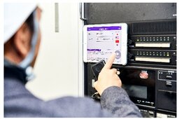 災害時に外国人にも「伝わる表現」、アナウンスに搭載へ｜インターネット接続なくても再生可能