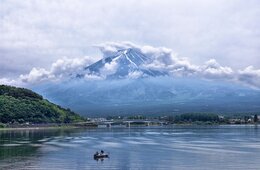観光庁「主要旅行業者の取扱状況」2021年6月、「インバウンド国内旅行」部門では前年同月比8倍超、全体で前月より100億円増加