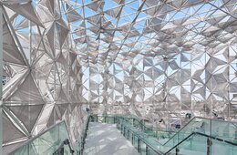 井上万博相、ドバイ万博訪問 -日本館含む会場視察 大阪・関西万博の参考に