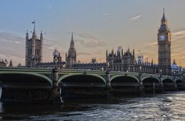 イングランド、日本を含む外国人のワクチン接種者に対し隔離免除へ　10月4日から