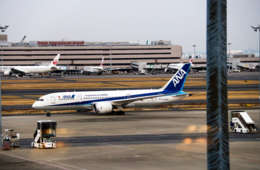 ANA「宣言解除」で予約10倍に 国際便の再開も要求へ