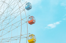 ドバイ、世界一大きな観覧車「ドバイ・アイ」が誕生