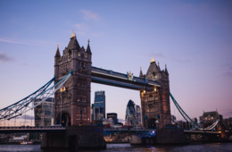 英、18万人の雇用喪失か 渡航制限の再発令で WTTC警告