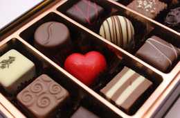 訪日カナダ人観光客に人気の日本旅行お土産とは：チョコレートなどの菓子類が人気