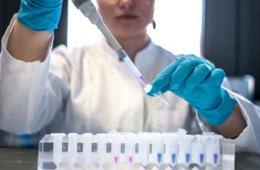 PCR検査では確認困難な「ステルスオミクロン株」発見 英紙