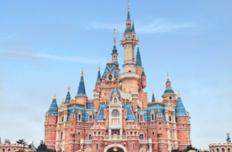 香港ディズニーランドが再び閉鎖 感染拡大受け4回目
