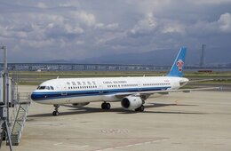 中国、旅行目的の出入国「段階的に開放」コロナ抑制前提に