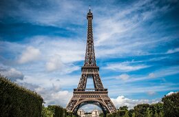 フランス、ワクチンパス提示義務をほぼ撤廃 夏の観光シーズン控え規制緩和すすめる