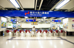 香港、観光客含む非香港居民の入境制限解除へ 2年超ぶり