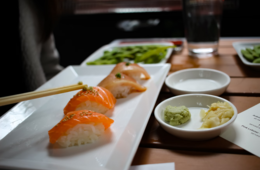 「OMAKASE」の検索ボリュームが世界各地で上昇中…インバウンドにどう活かす？